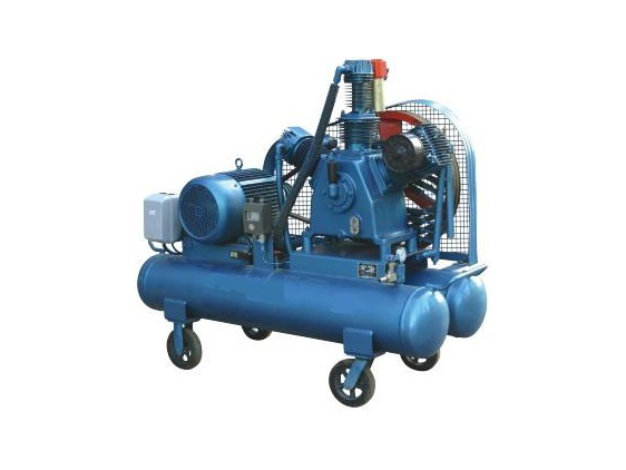 中壓空(kong)壓機
