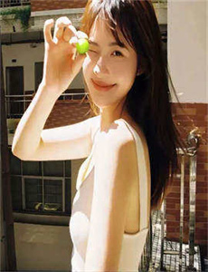 《女生和男生打扑克牌差差差差的视频-双乳被两个男人吸住小说》