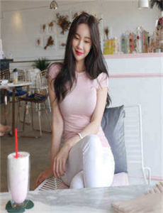 《国产21页-第1章厨房春潮-我的妺妺H》